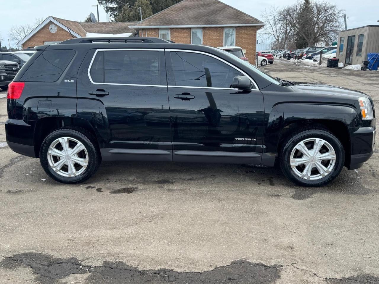 2017 GMC Terrain SLE, AWD, ONLY 124KMS, SUNROOF, CAM, CERTIFIED - Photo #6
