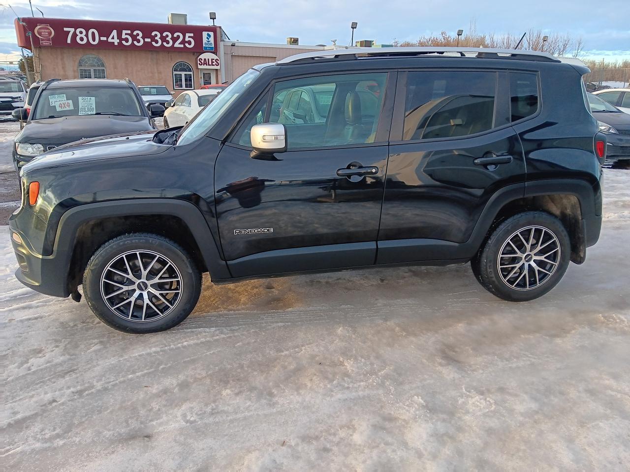 2015 Jeep Renegade Lthr, Sunroof, NAV, Bu Cam, Remote, Blindspot det, - Photo #4