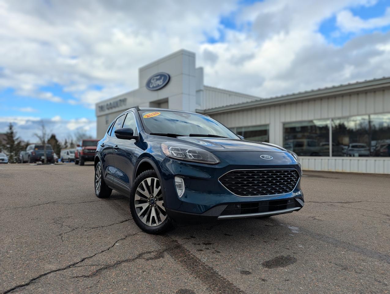 Used 2020 Ford Escape Titanium Hybrid for sale in Tatamagouche, NS