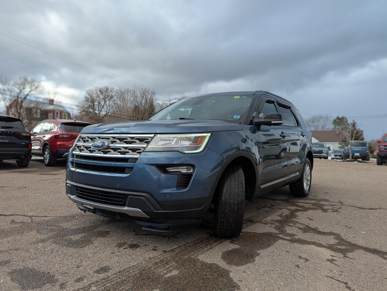 2018 Ford Explorer XLT Photo1