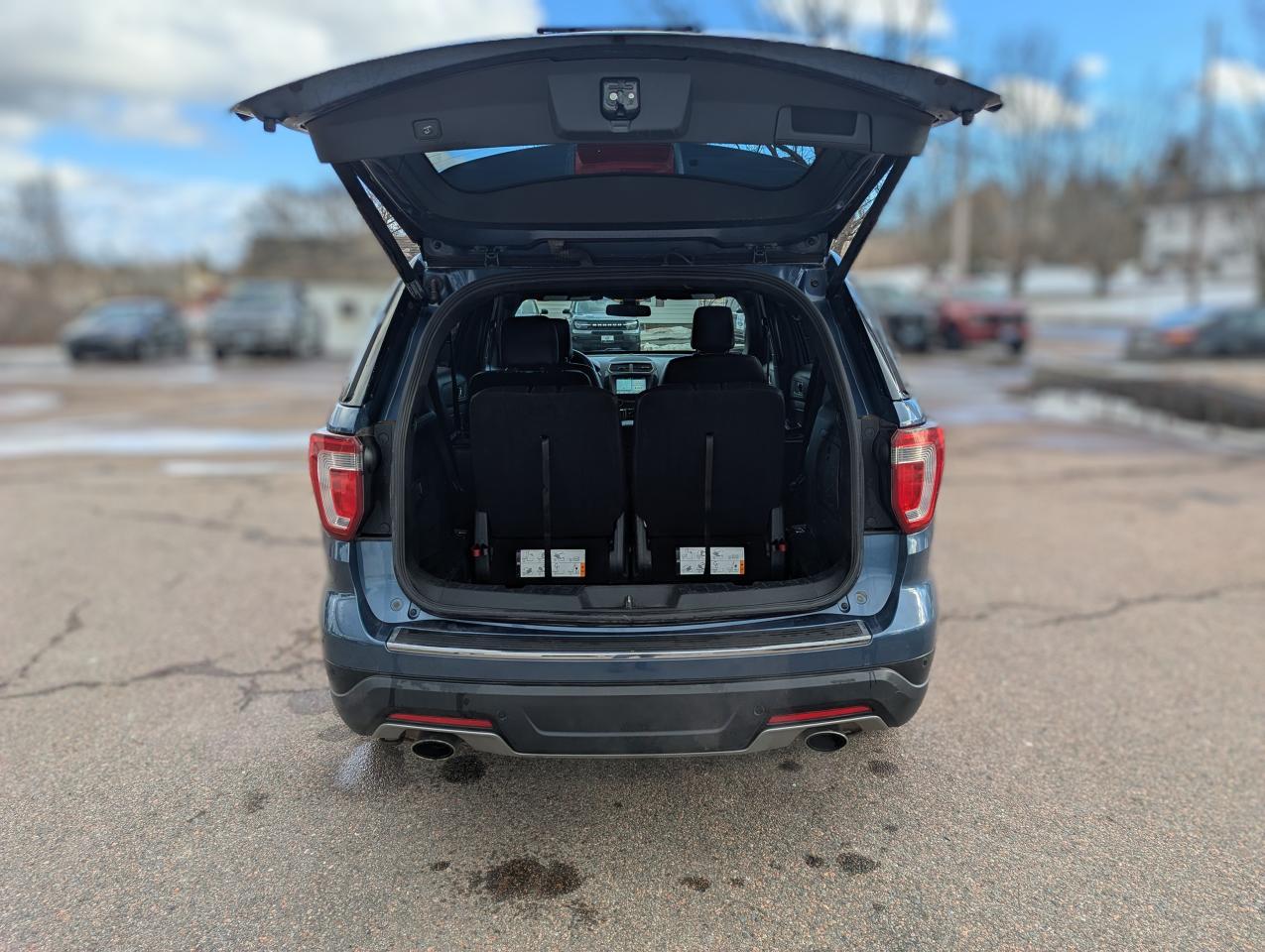 2018 Ford Explorer XLT Photo5