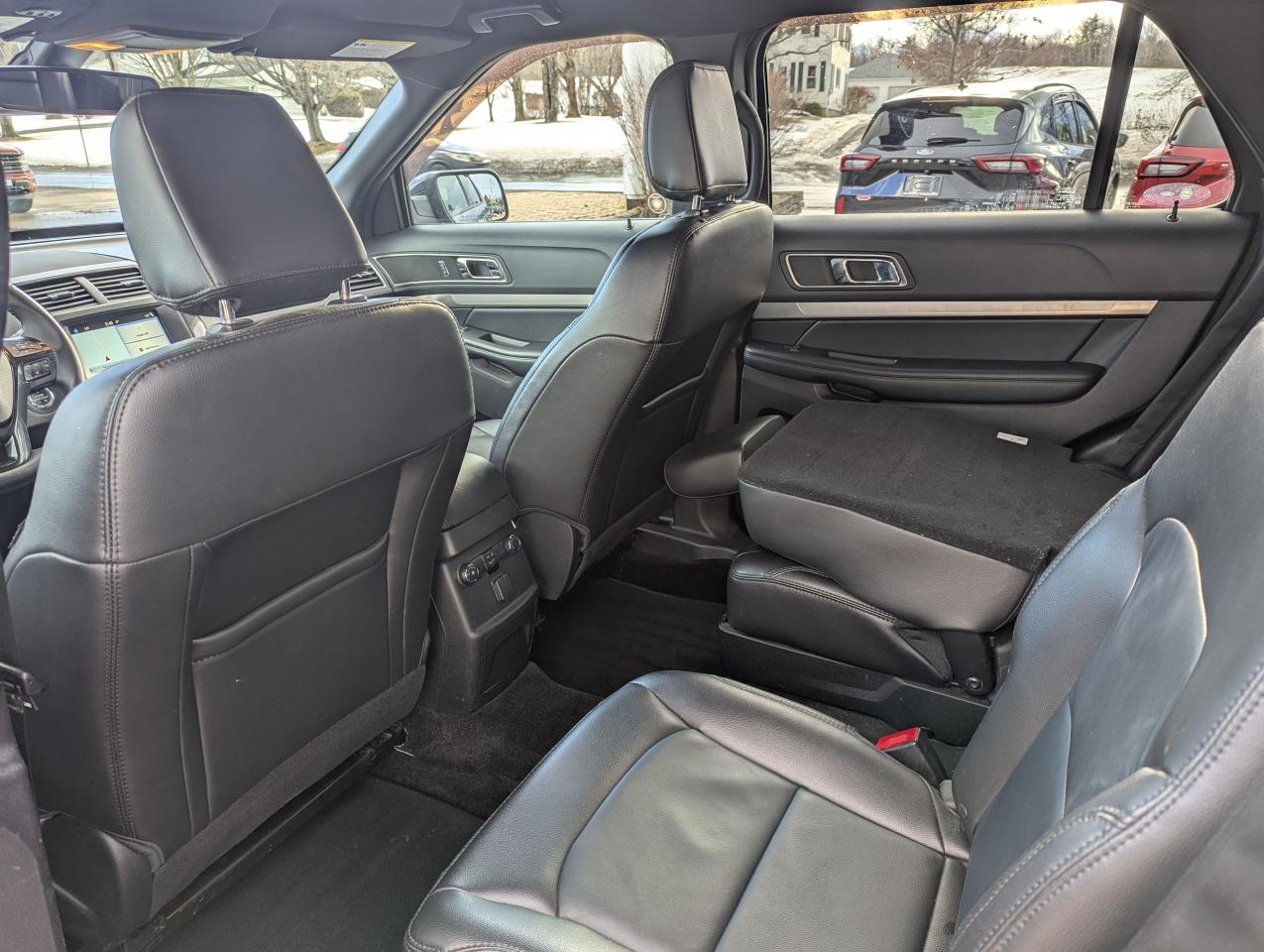 2018 Ford Explorer XLT Photo5