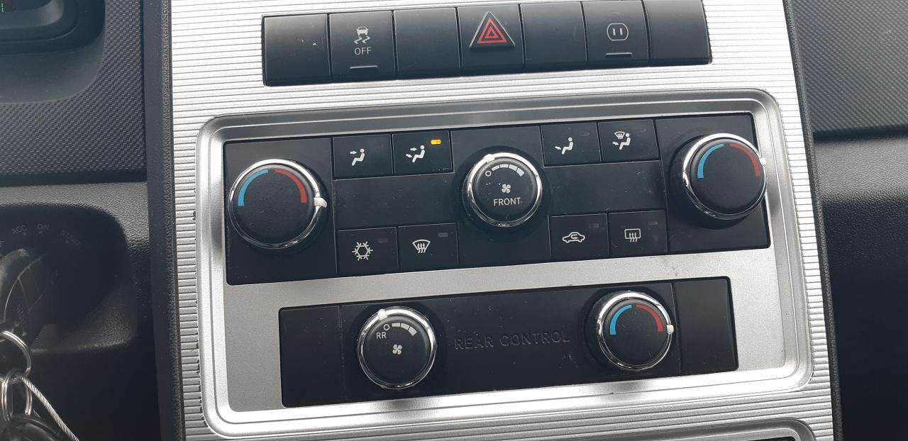 2010 Dodge Journey SXT 7 PASS. - Photo #17