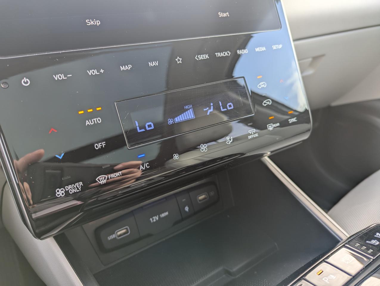2023 Hyundai Tucson Hybrid Ultimate Photo5