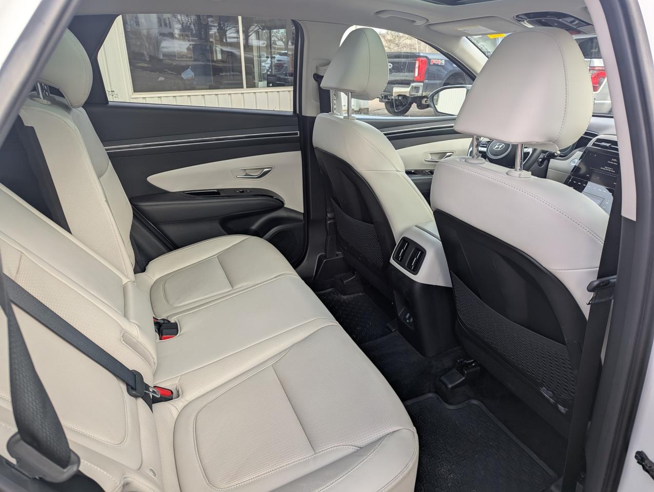 2023 Hyundai Tucson Hybrid Ultimate Photo5
