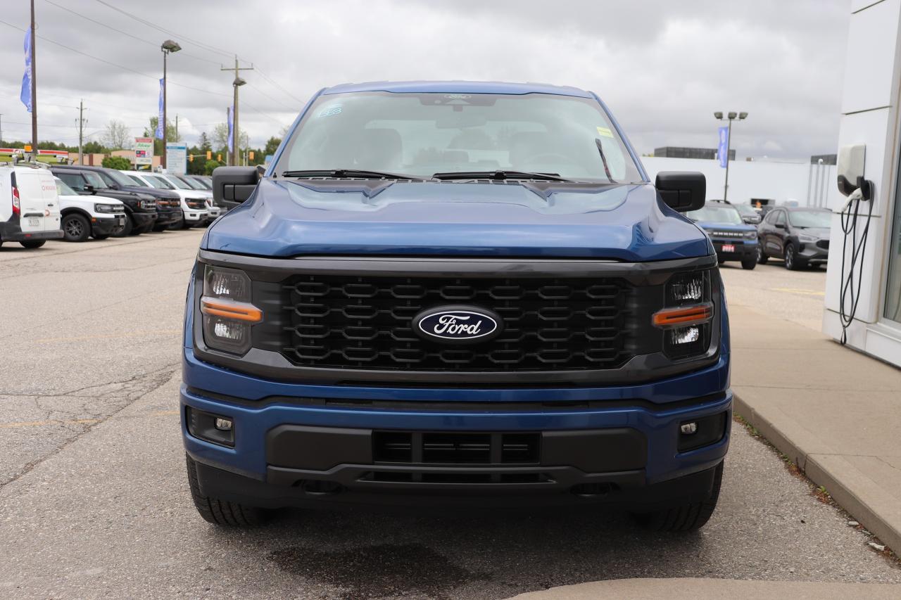 2025 Ford F-150 STX 4WD SuperCrew 5.5' Box Photo4