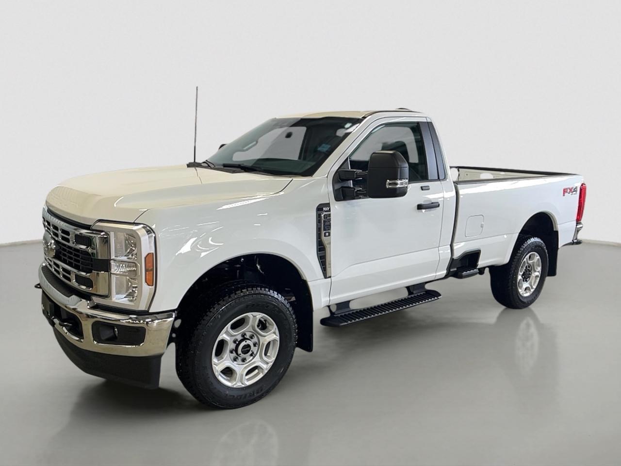 New 2025 Ford F-250 Super Duty SRW XLT 4WD REG CAB 8' BOX for sale in Moose Jaw, SK