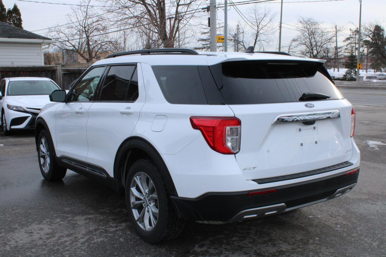 2023 Ford Explorer XLT 4WD - Photo #5