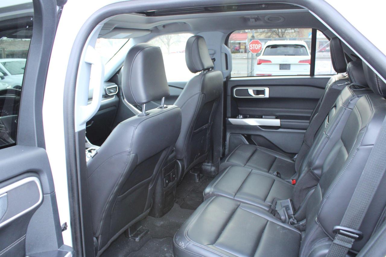 2023 Ford Explorer XLT 4WD - Photo #11