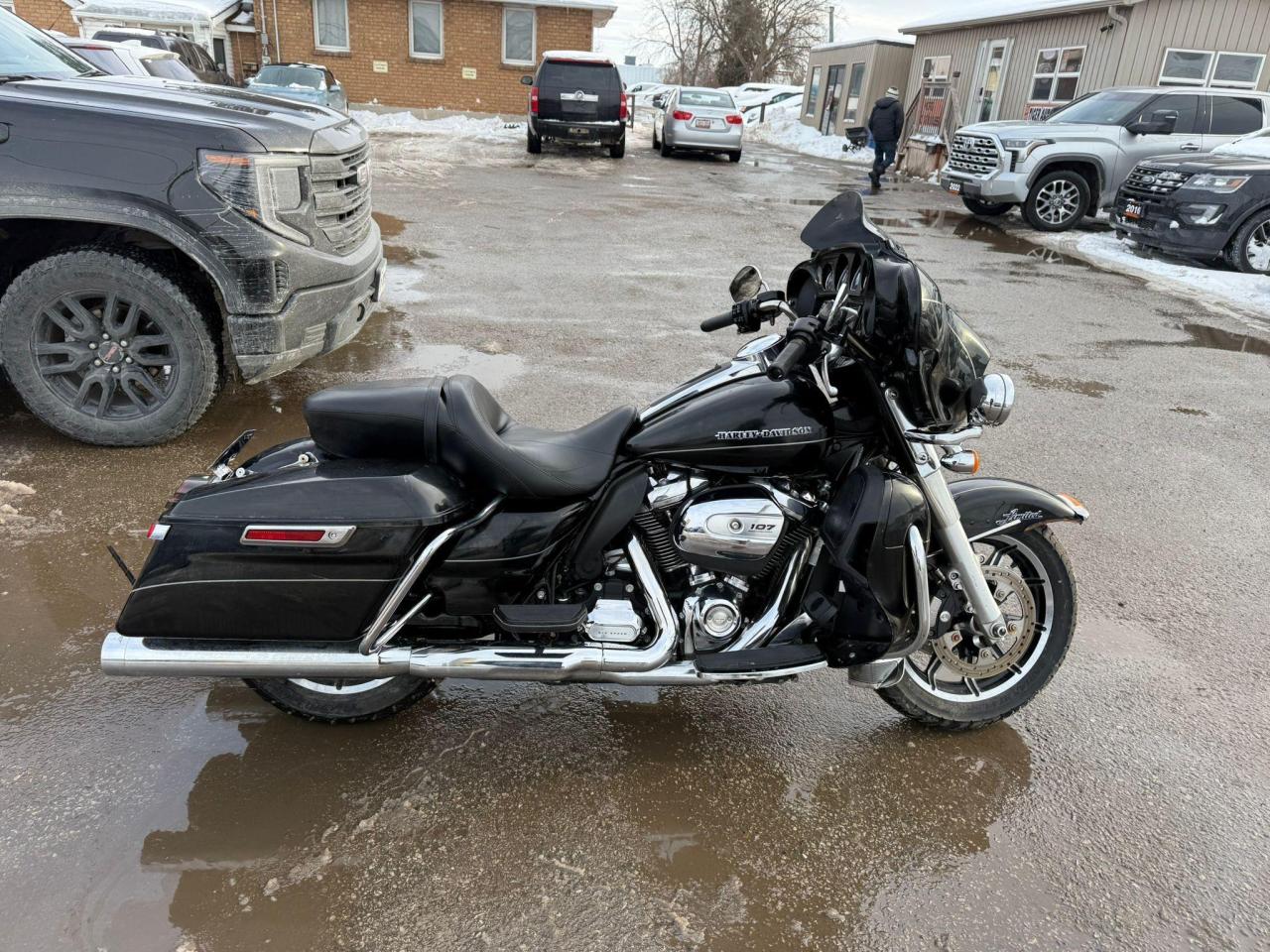 2017 Harley-Davidson FLHTK Electra Glide Ultra Limited 107CI, 6 SPEED, EXHAUST, UPGRADES, AS IS SPECIAL - Photo #6