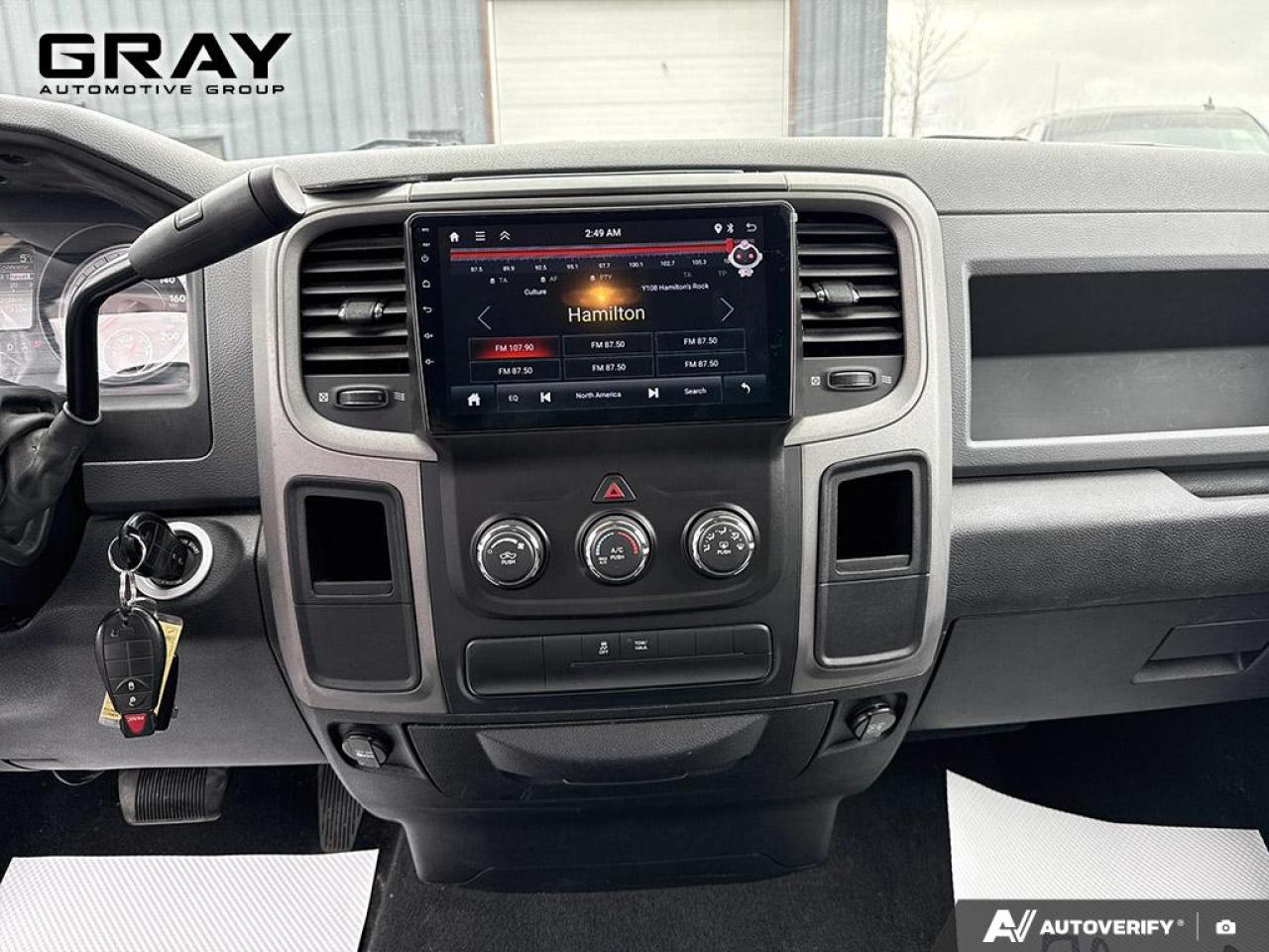 2013 RAM 1500 ST/6.4' Box/RWD/CERTIFIED Photo