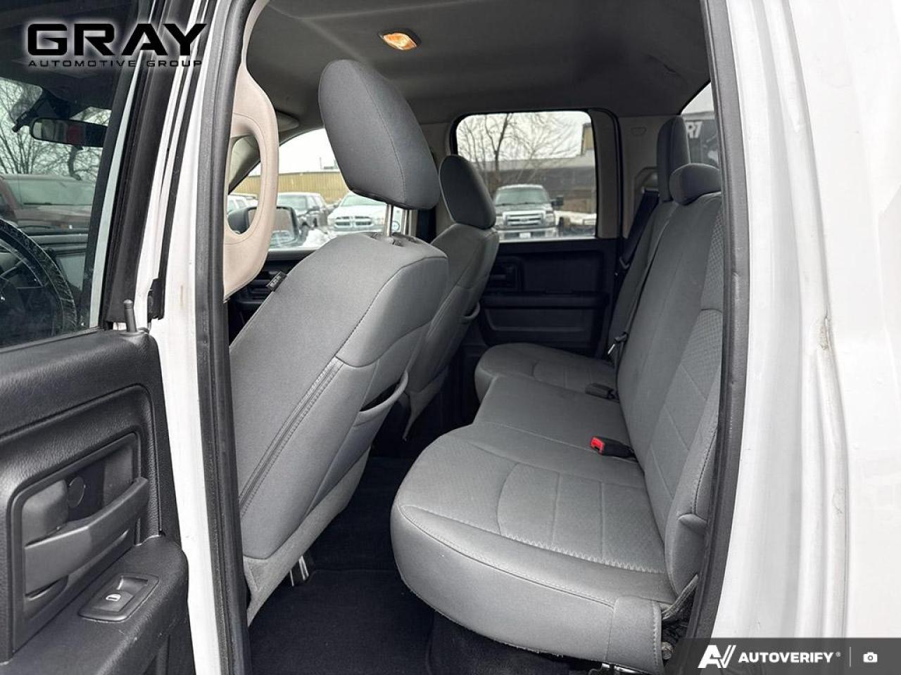 2013 RAM 1500 ST/6.4' Box/RWD/CERTIFIED Photo