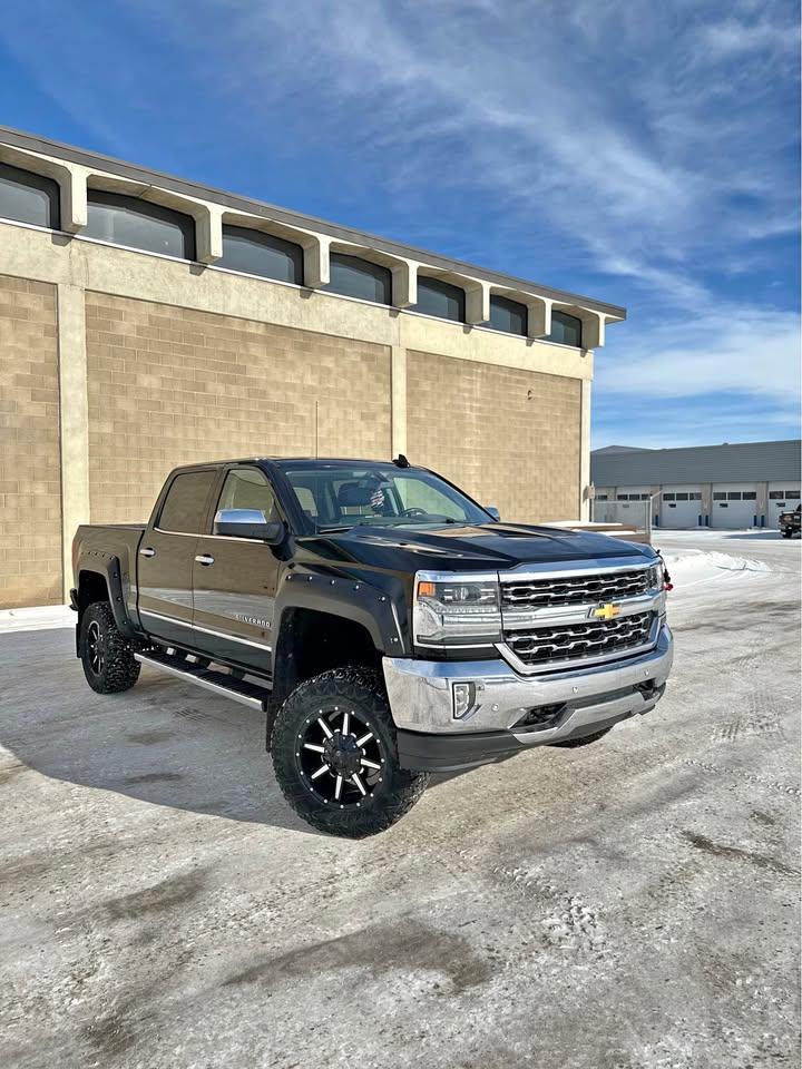 Used 2018 Chevrolet Silverado 1500  for sale in Saskatoon, SK