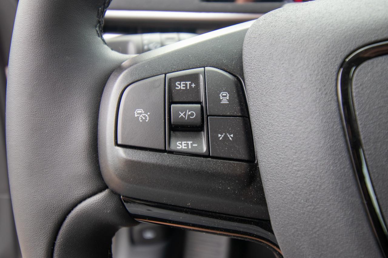 2025 Ford Mustang Mach-E Select AWD Extended Range Photo5