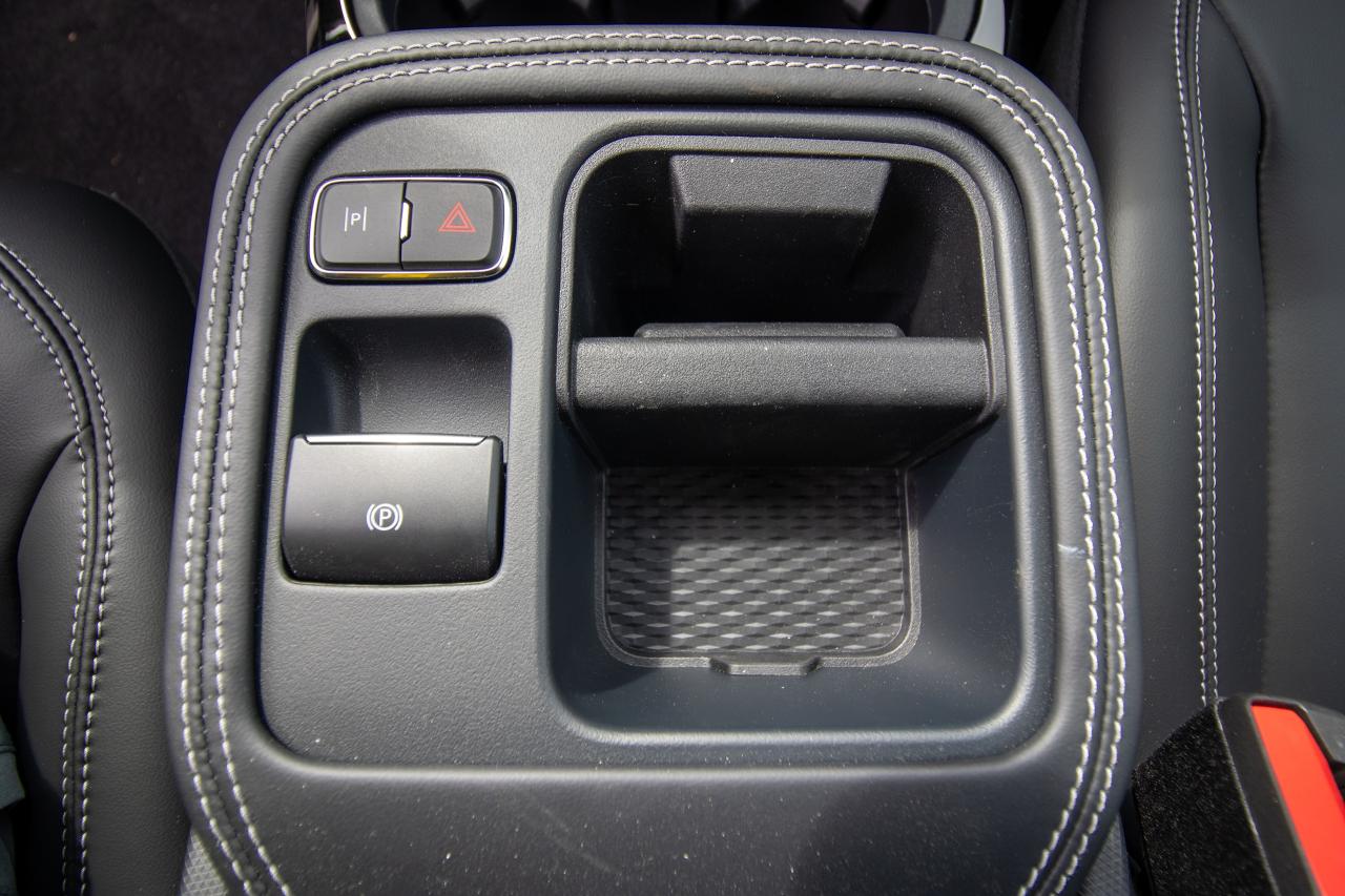 2025 Ford Mustang Mach-E Select AWD Extended Range Photo5