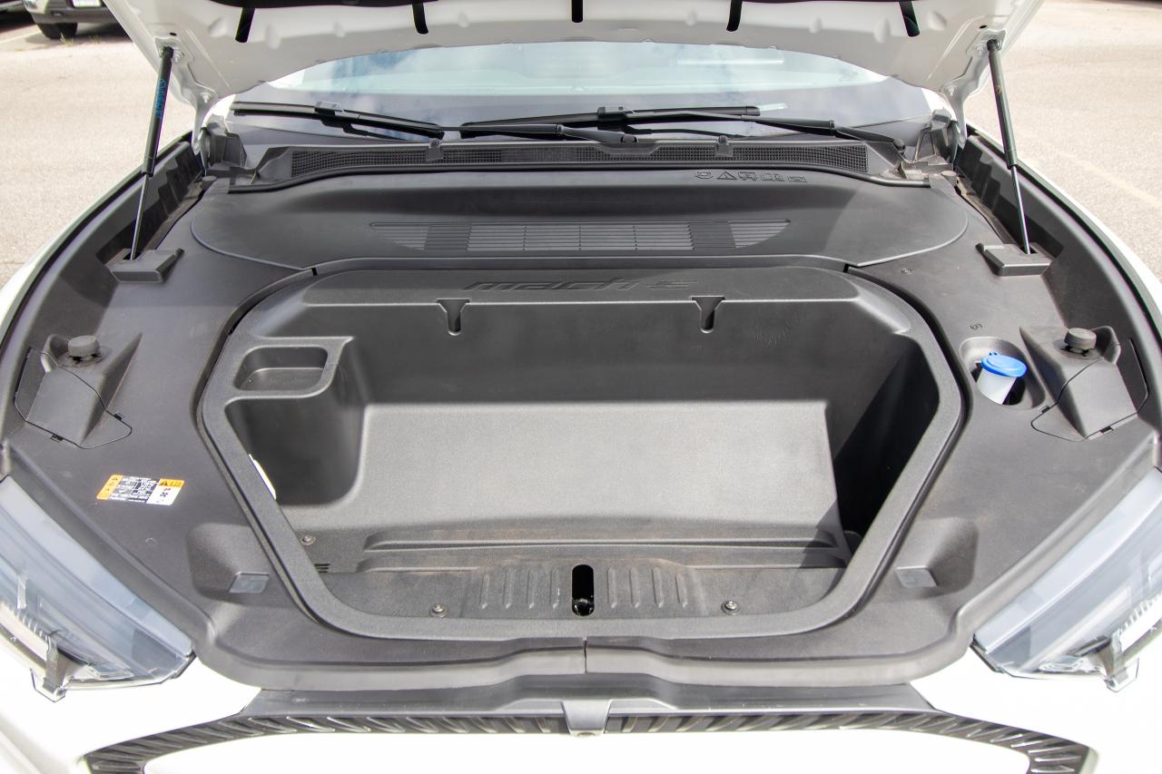 2025 Ford Mustang Mach-E Select AWD Extended Range Photo5