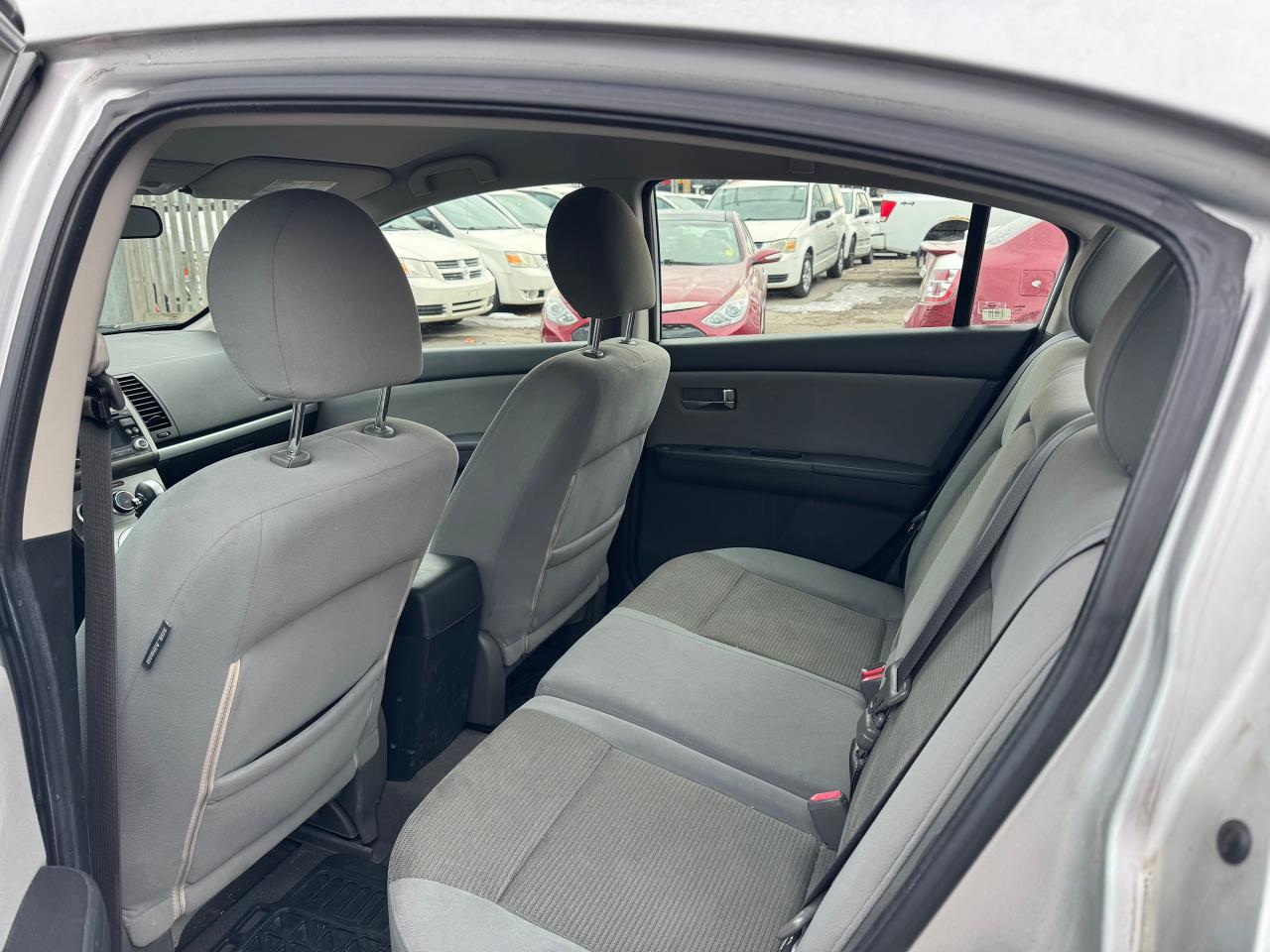 2010 Nissan Sentra 4dr Sdn I4 CVT 2.0 S - Photo #11