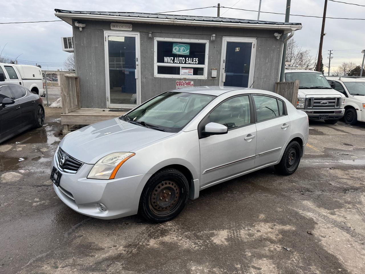 2010 Nissan Sentra 4dr Sdn I4 CVT 2.0 S - Photo #4