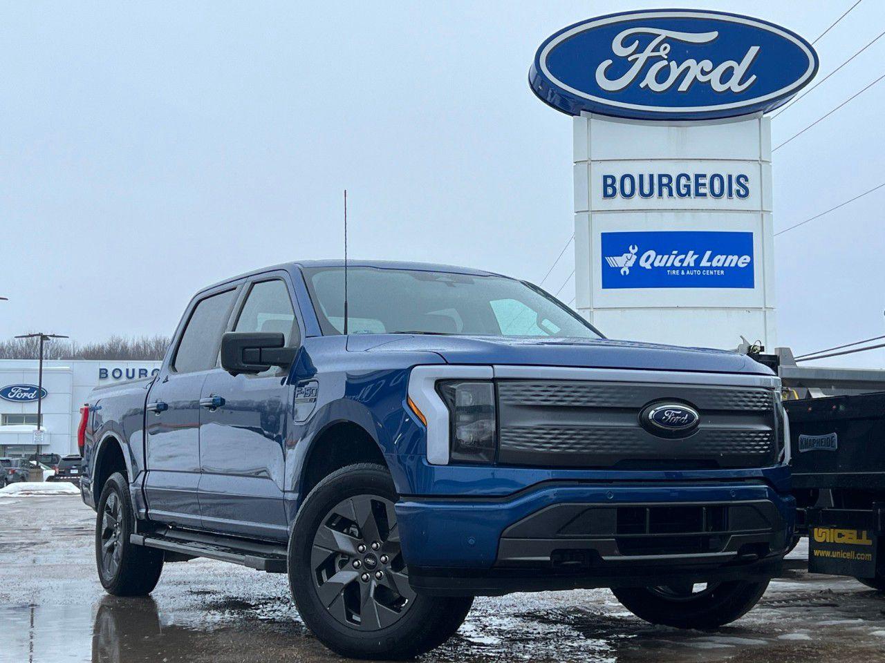 Used 2022 Ford F-150 Lightning XLT 4WD SuperCrew 5.5' Box for sale in Midland, ON