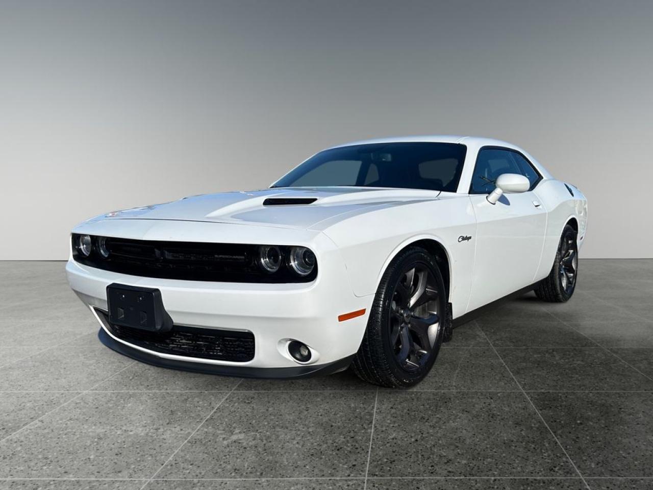 Used 2018 Dodge Challenger SXT - Leather Seats for sale in Saskatoon, SK