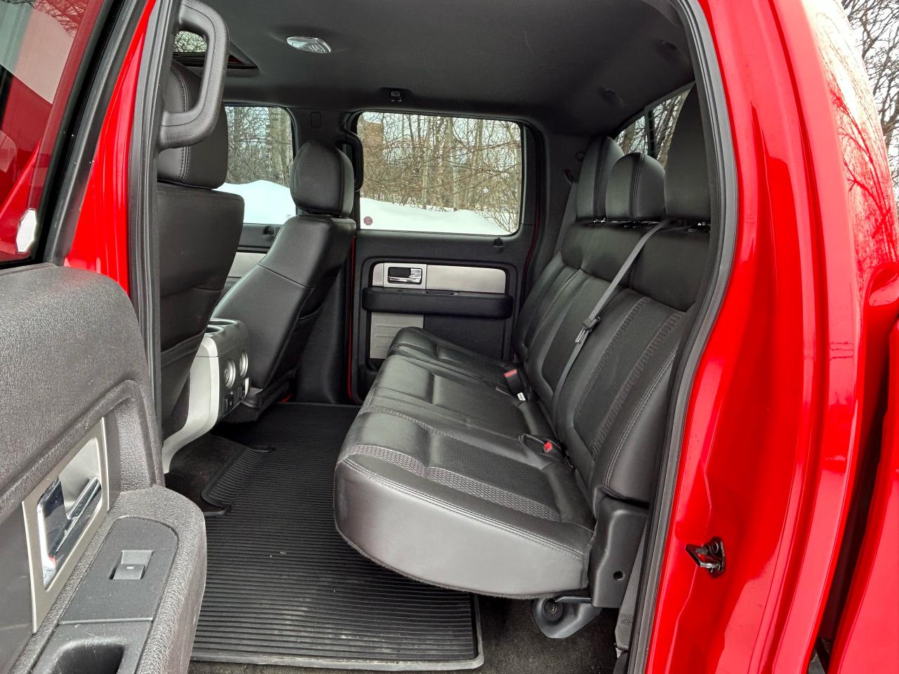 2012 Ford F-150 SVT RAPTOR - Photo #26