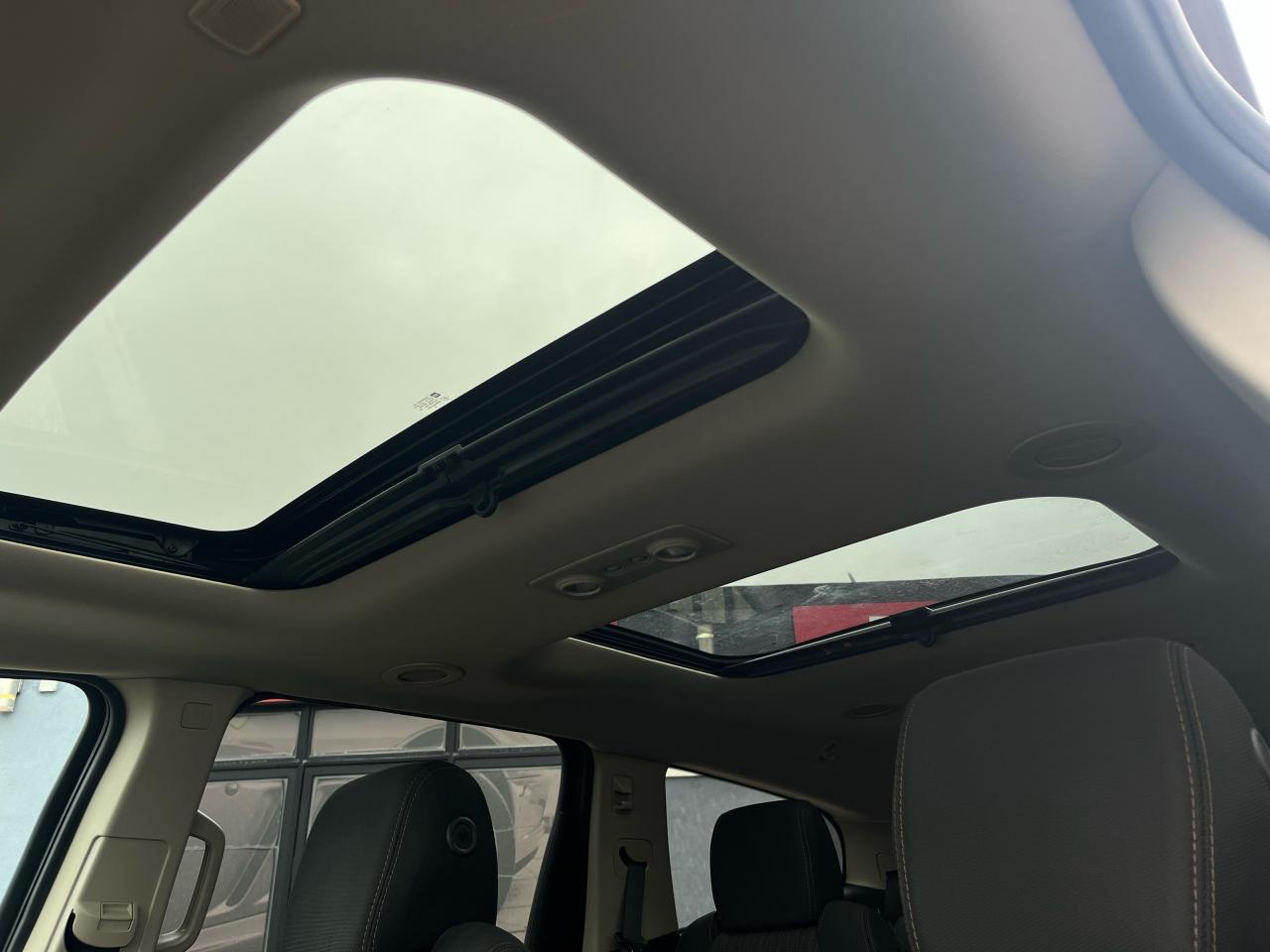 2016 Chevrolet Traverse LT | Backup Camera | Heated Seats | Sunroof - Photo #15