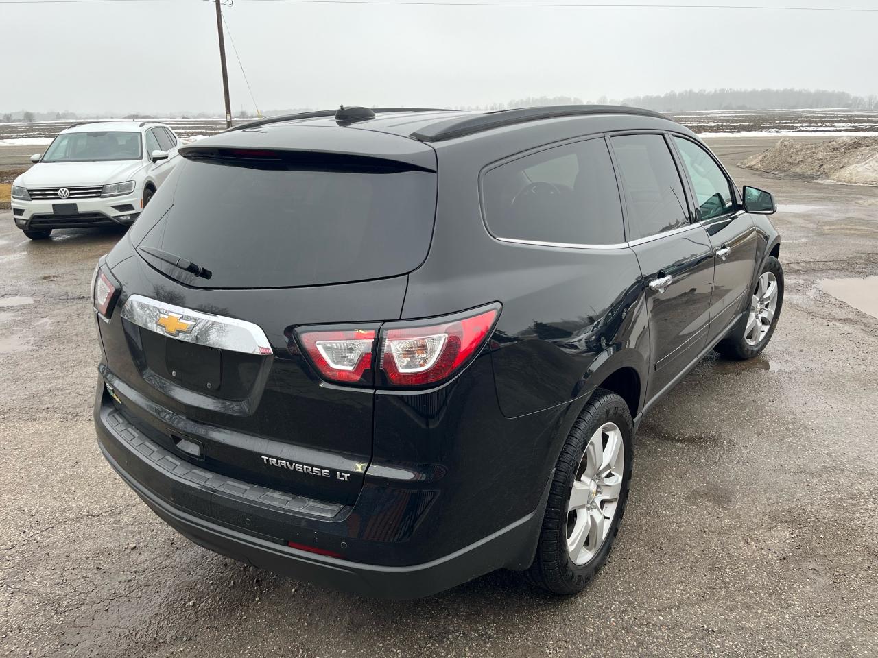 2016 Chevrolet Traverse LT | Backup Camera | Heated Seats | Sunroof - Photo #5