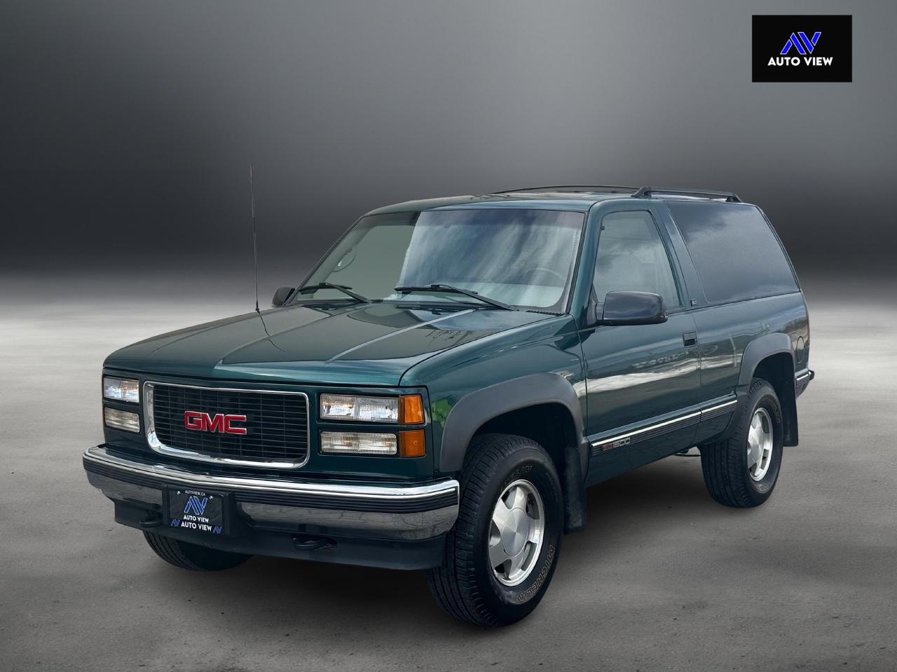1995 GMC Yukon 1500 2dr 4WD **RARE**CLEAN CARFAX** Photo2