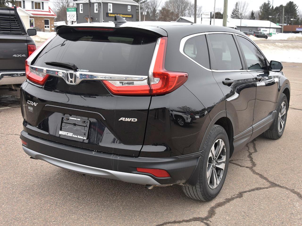 2017 Honda CR-V  - Photo #3