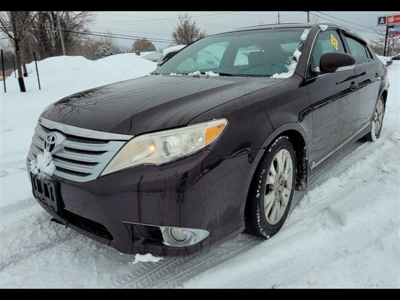 Used 2011 Toyota Avalon Limited for sale in Ottawa, ON