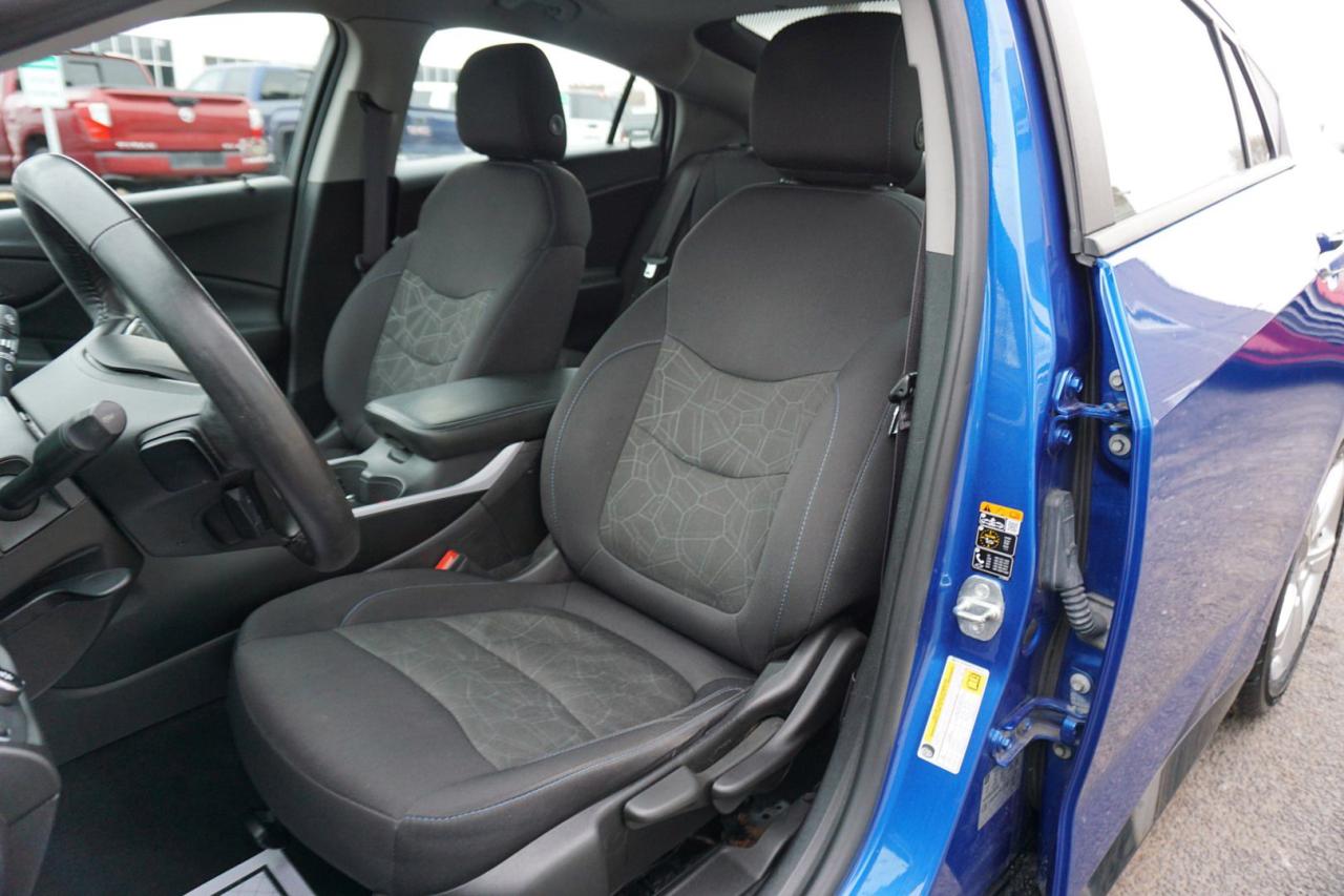 2017 Chevrolet Volt LT STANDARD EMISSION PACKAGE CERIFIED *ACCIDENT FREE* CAMERA BLUETOOTH HEATED SEATS CRUISE ALLOYS - Photo #14