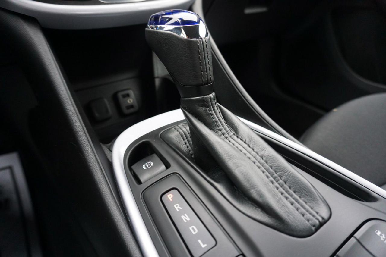 2017 Chevrolet Volt LT STANDARD EMISSION PACKAGE CERIFIED *ACCIDENT FREE* CAMERA BLUETOOTH HEATED SEATS CRUISE ALLOYS - Photo #20