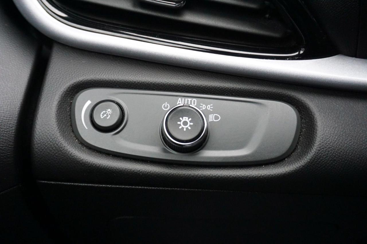 2017 Chevrolet Volt LT STANDARD EMISSION PACKAGE CERIFIED *ACCIDENT FREE* CAMERA BLUETOOTH HEATED SEATS CRUISE ALLOYS - Photo #28
