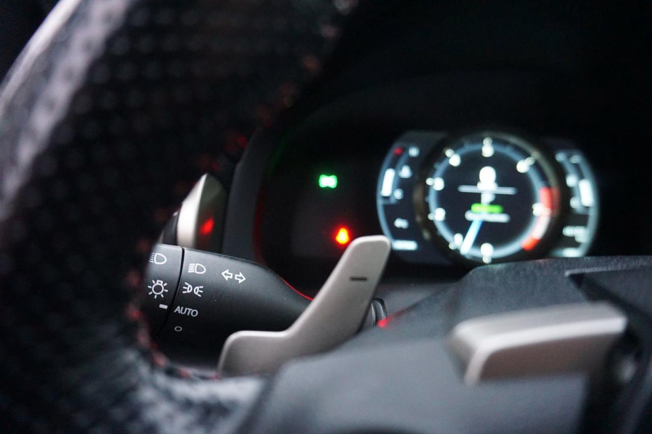 2016 Lexus IS 300 F-SPORT AWD CERTIFIED *LEXUS MAINTAIN* NAV CAMERA BLUETOOTH LEATHER HEAT/COOL SEATS SUNROOF CRUISE ALLOYS - Photo #39
