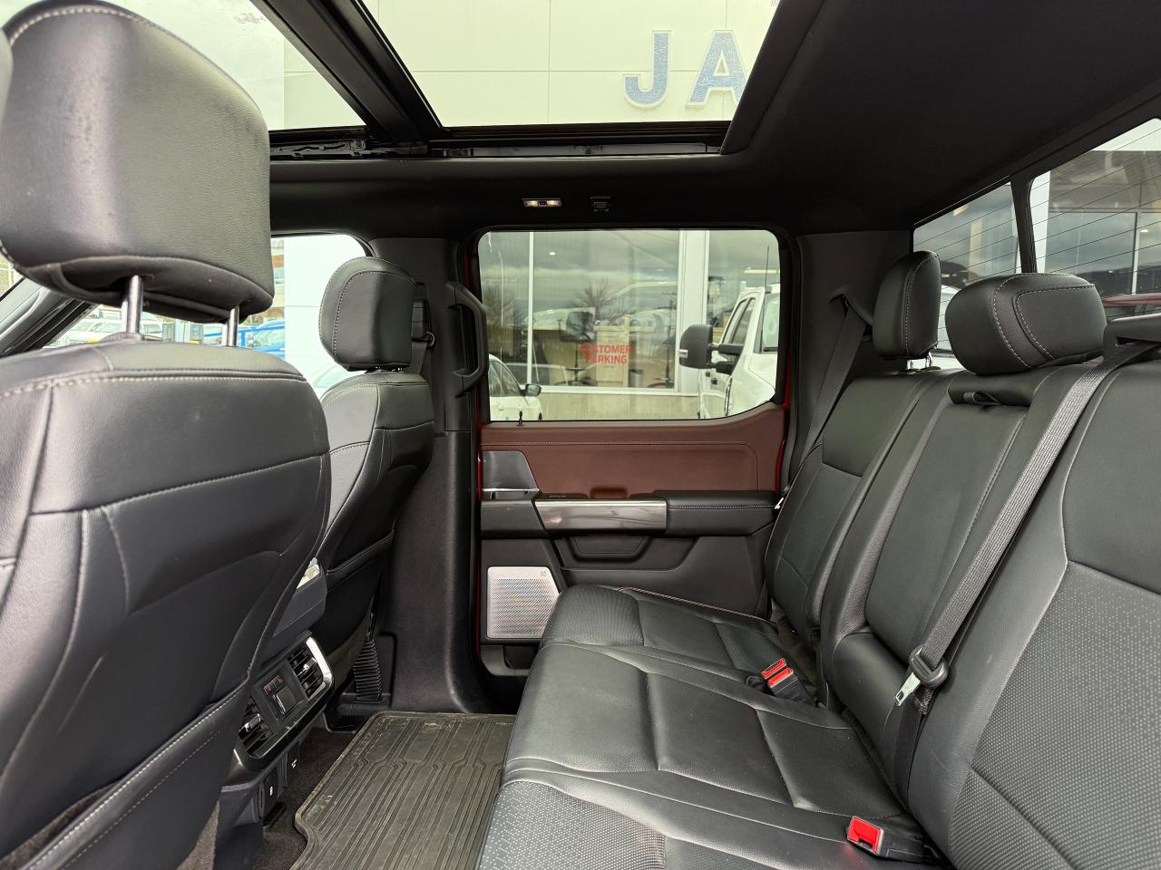2022 Ford F-150 Lariat Photo5