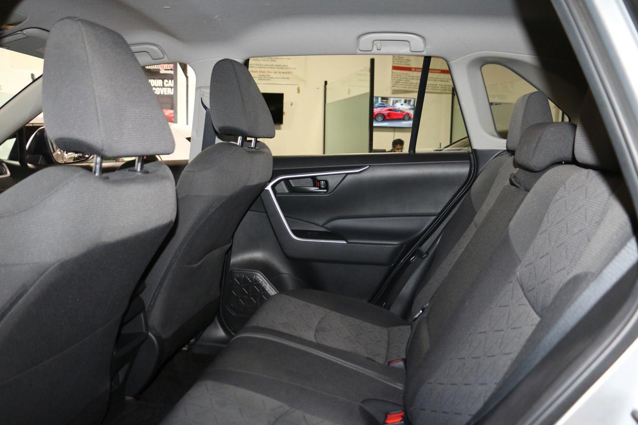2021 Toyota RAV4 LE AWD - NO ACCIDENT|CAMERA|BLNDSPOT|HEATED SEAT - Photo #9