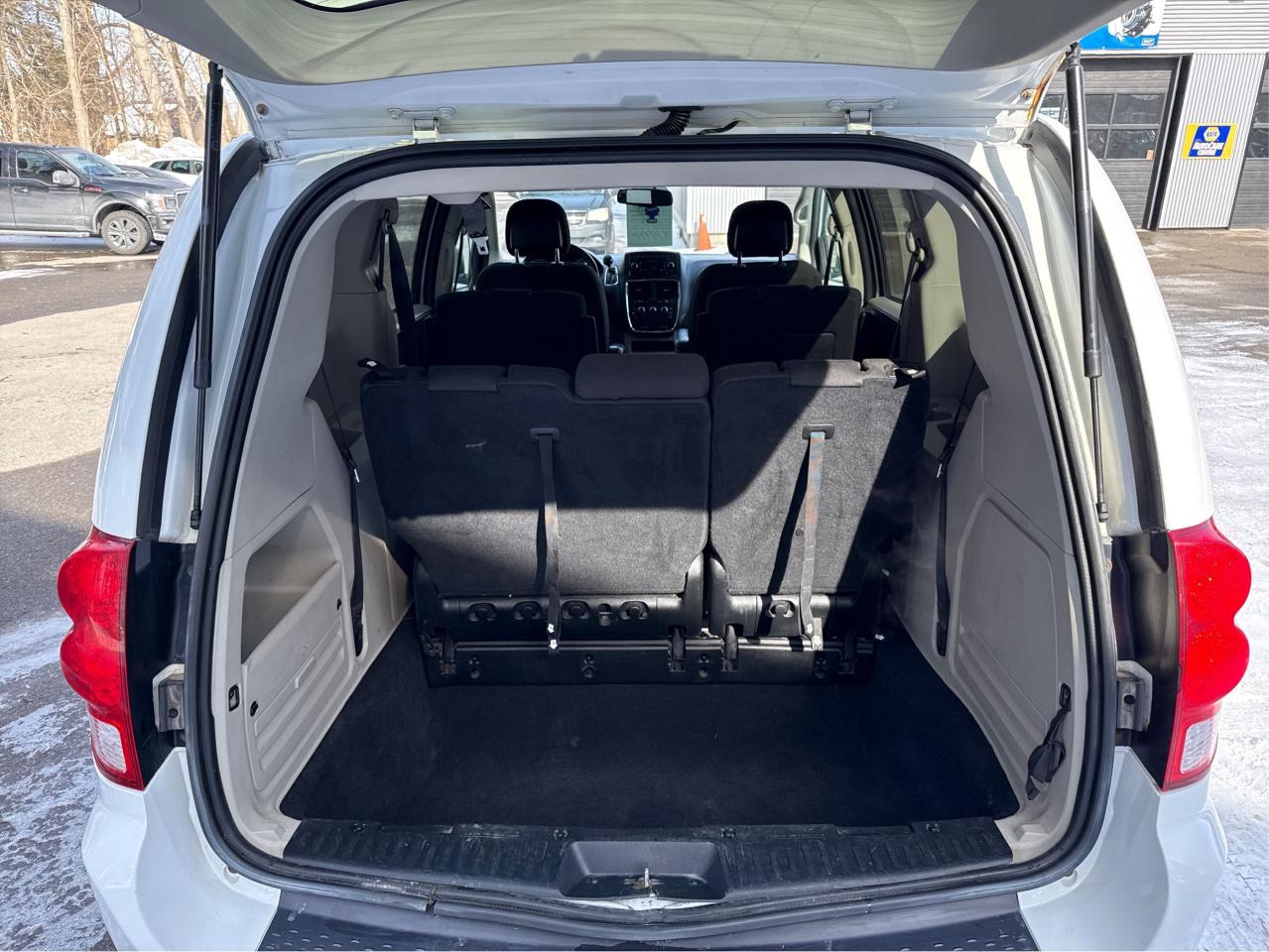 2017 Dodge Grand Caravan CVP/SXT - Photo #11