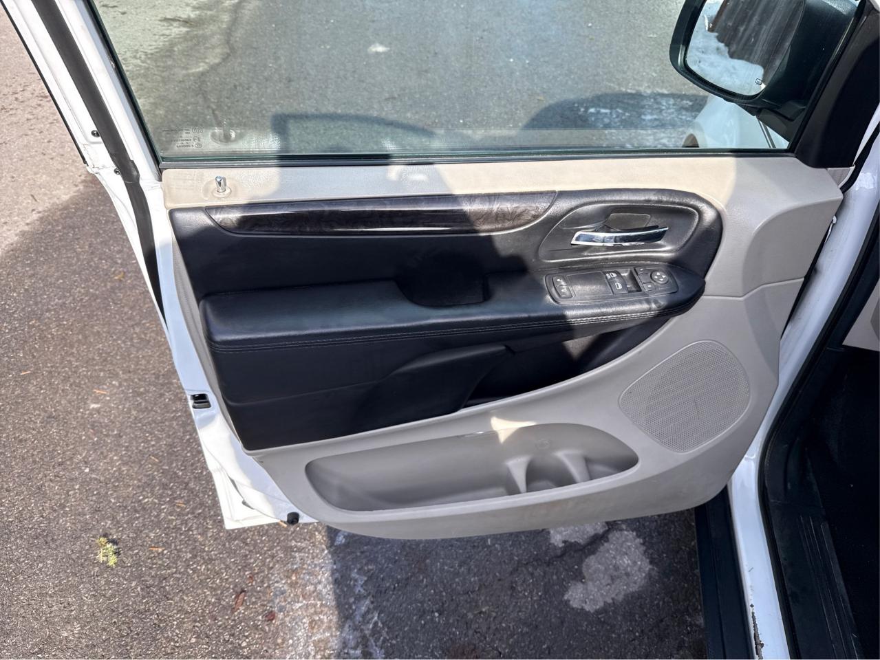 2017 Dodge Grand Caravan CVP/SXT - Photo #17