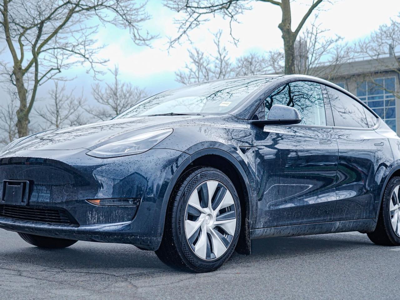 Used 2024 Tesla Model Y  for sale in Coquitlam, BC