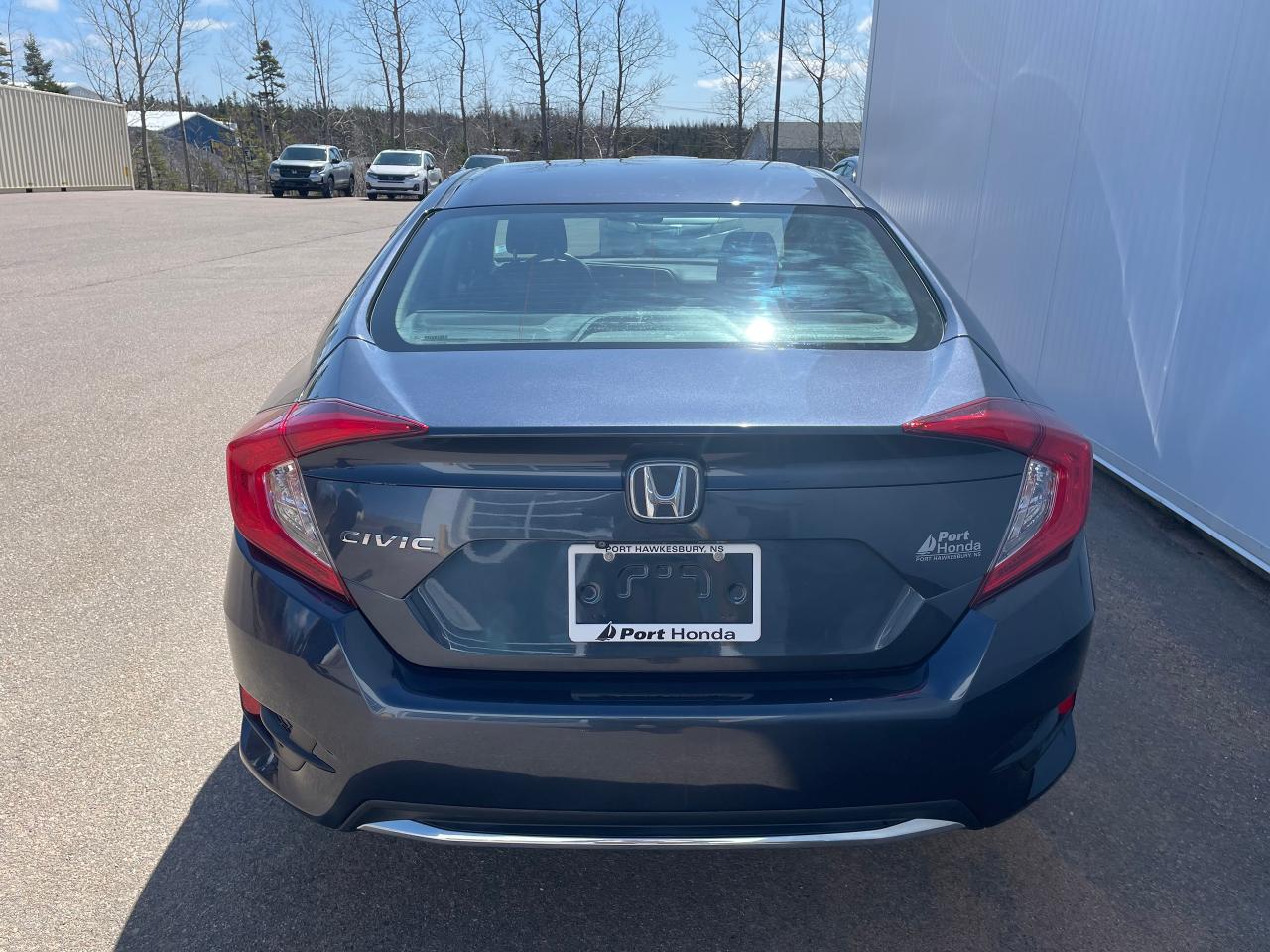 2021 Honda Civic 4D EX CVT Photo4