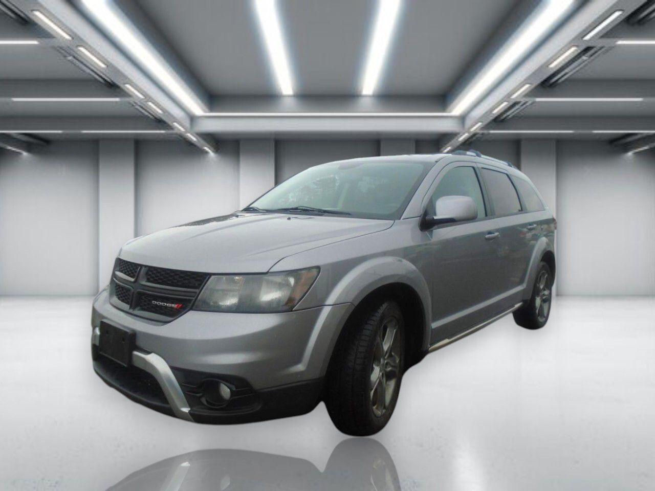 2018 Dodge Journey Crossroad AWD - Photo #1