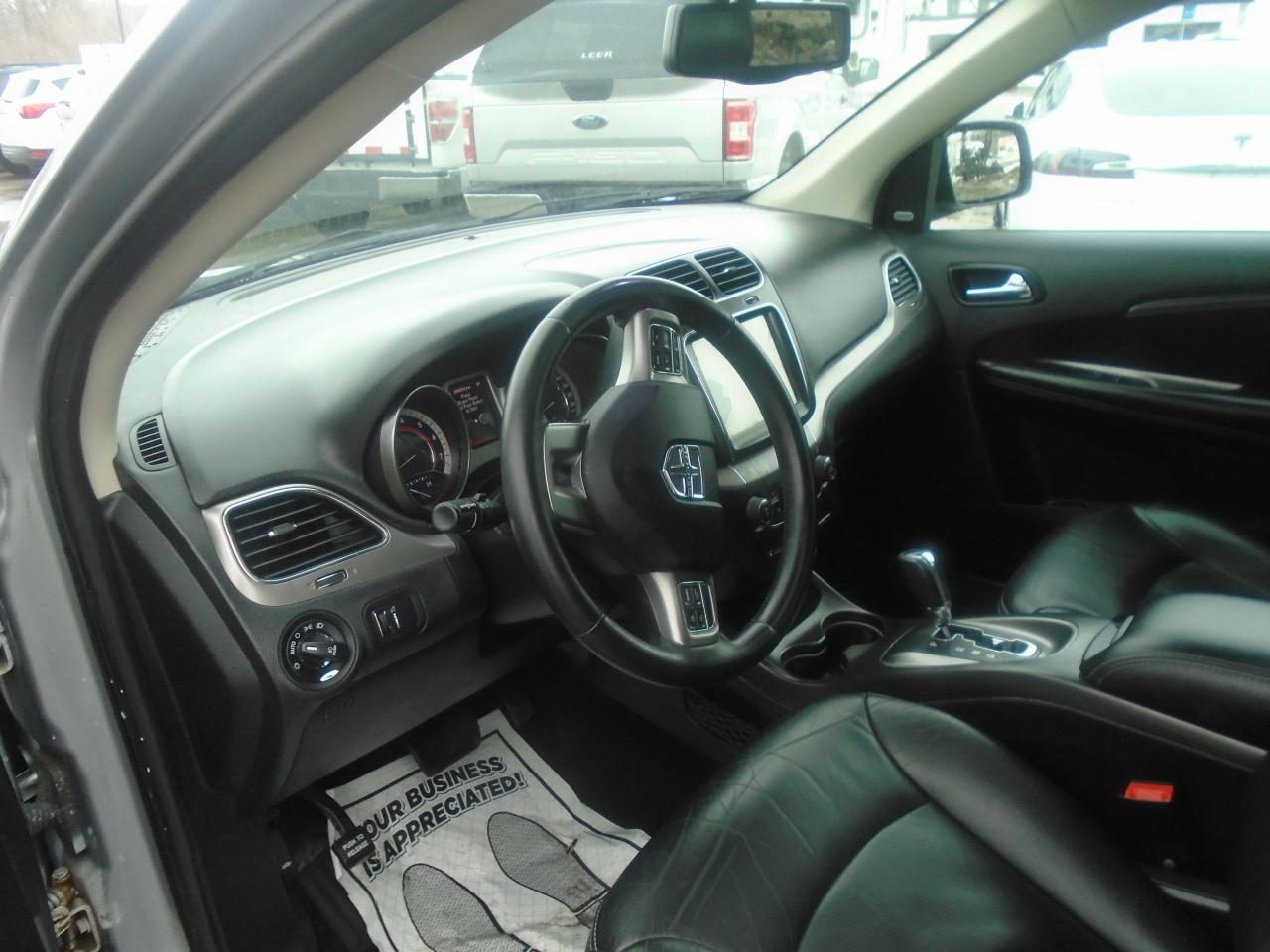 2018 Dodge Journey Crossroad AWD - Photo #6