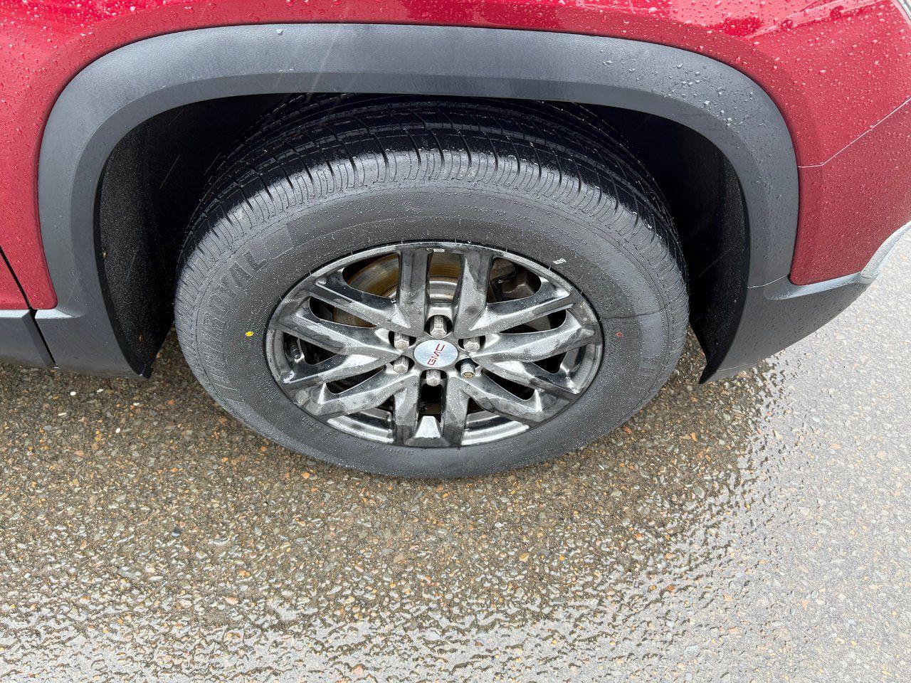 2018 GMC Acadia SLT Photo3