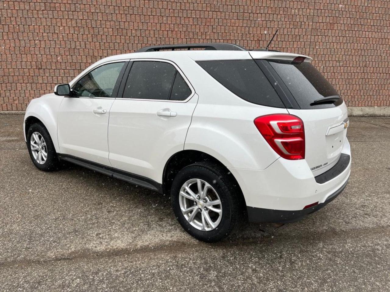 2017 Chevrolet Equinox LT | AWD | BACK-UP CAM | HEATED SEATS | POWER TAILGATE | - Photo #4