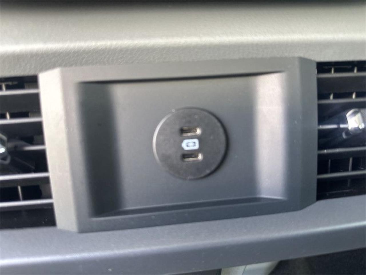 2025 Ford F-150 Lightning XLT  - Tailgate Step Photo5