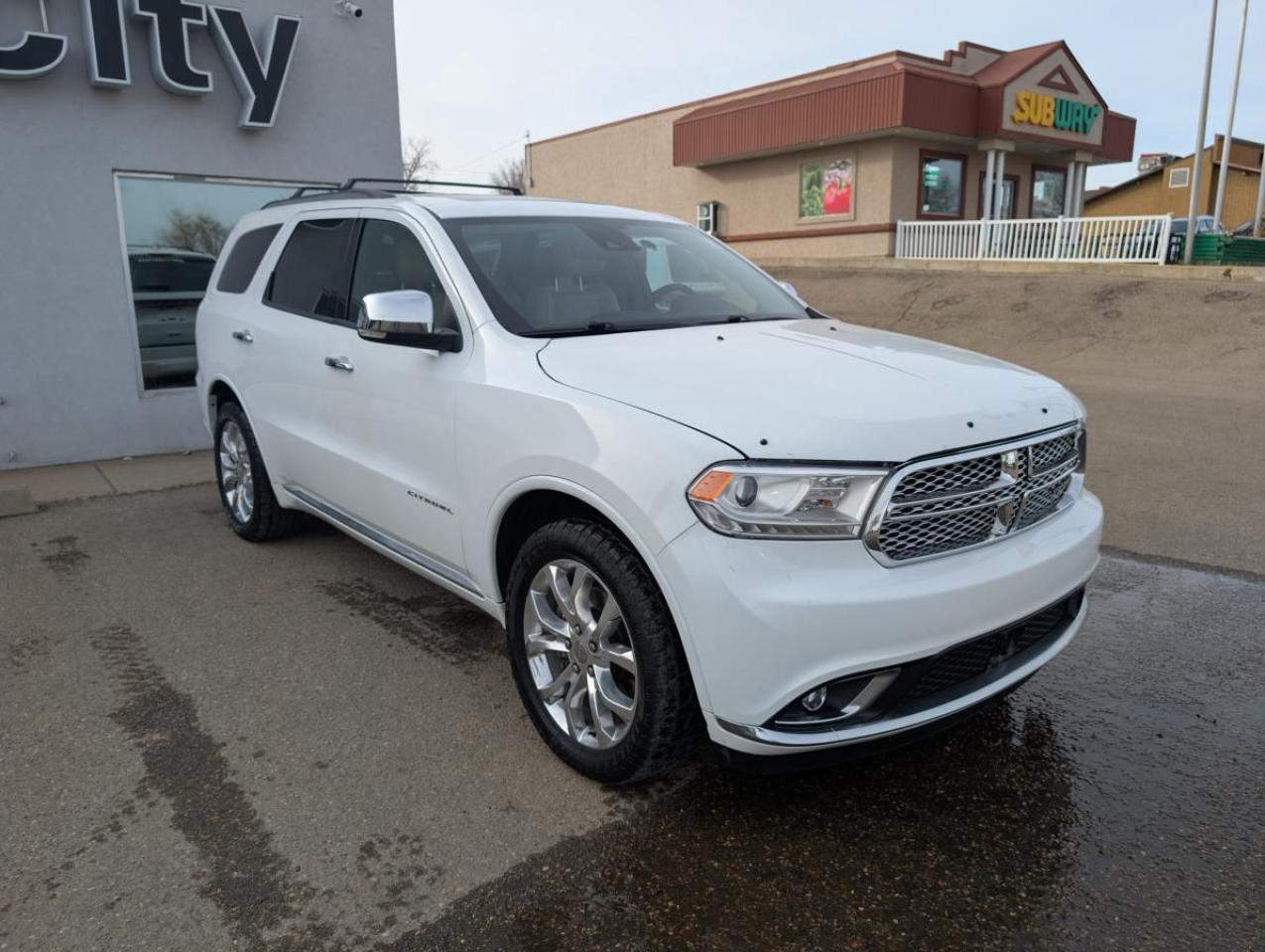 Used 2016 Dodge Durango AWD 4DR CITADEL for sale in Medicine Hat, AB