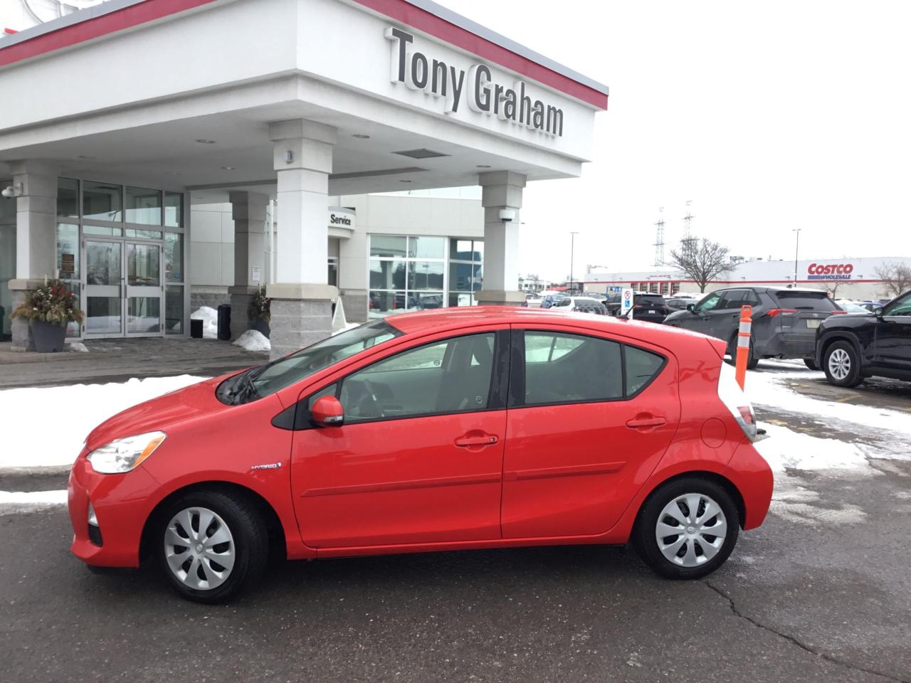 Used 2014 Toyota Prius c Technology for sale in Ottawa, ON