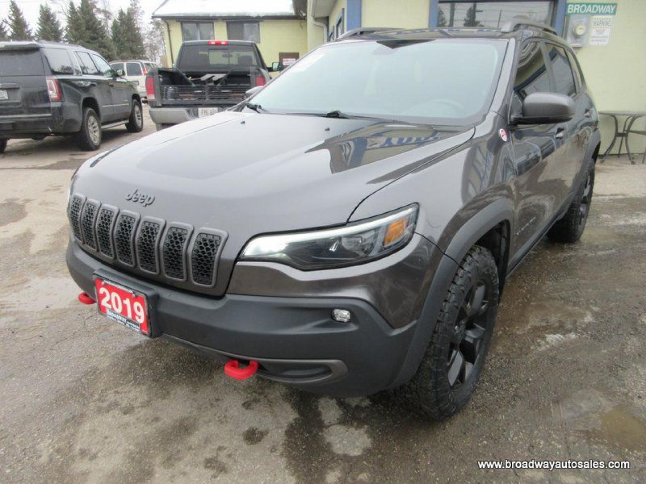 Used 2019 Jeep Cherokee LOADED TRAIL-HAWK-ELITE-EDITION 5 PASSENGER 3.2L - V6.. 4X4.. NAVIGATION.. SELEC-TERRAIN-SHIFTING.. HEATED SEATS & WHEEL.. BACK-UP CAMERA.. for sale in Bradford, ON