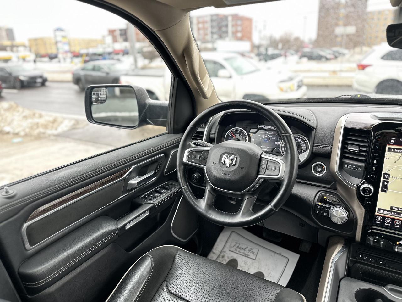 2019 RAM 1500 LARAMIE | HARMAN KARDON | PANO GLASS - Photo #19