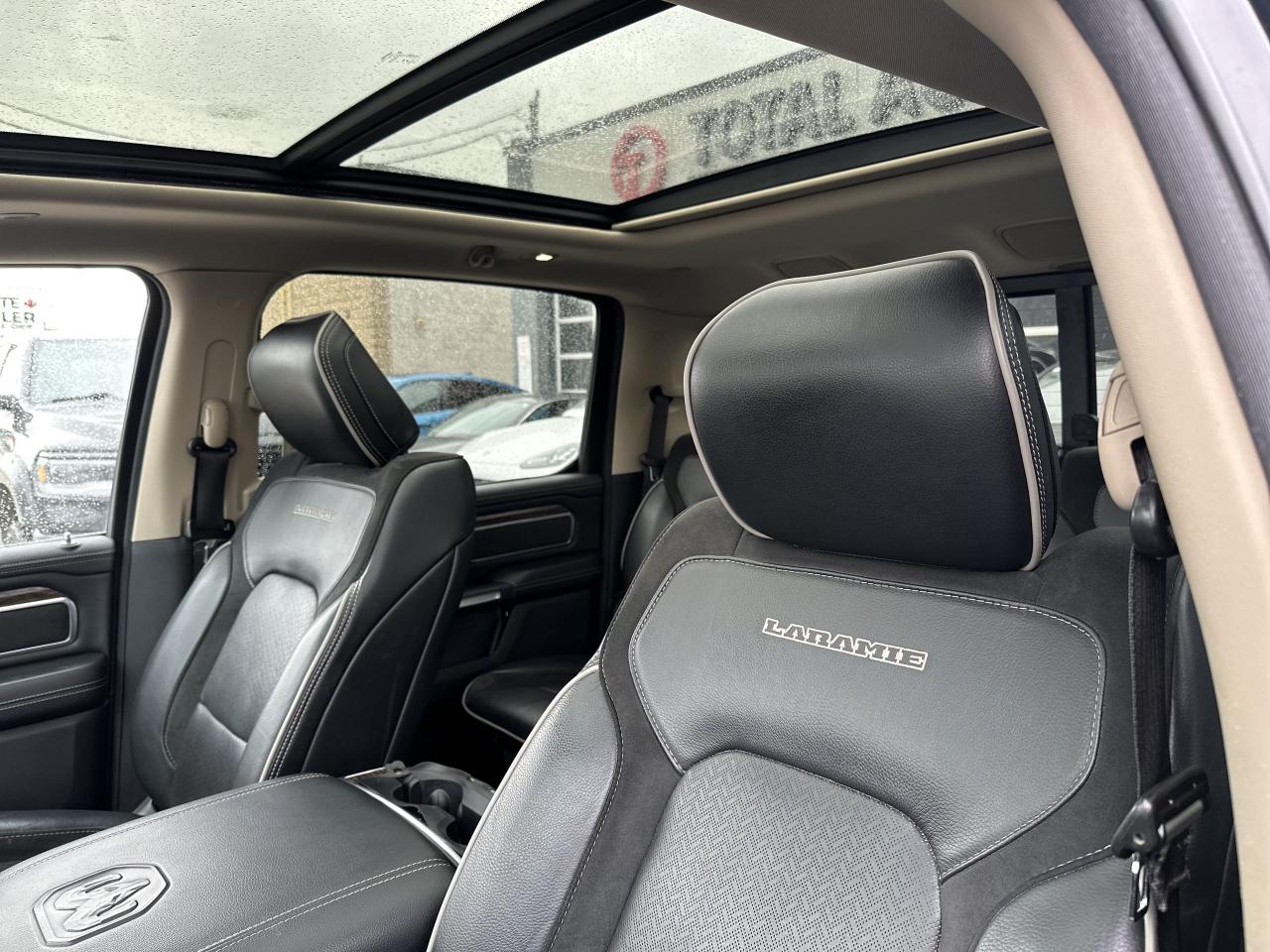 2019 RAM 1500 LARAMIE | HARMAN KARDON | PANO GLASS - Photo #32